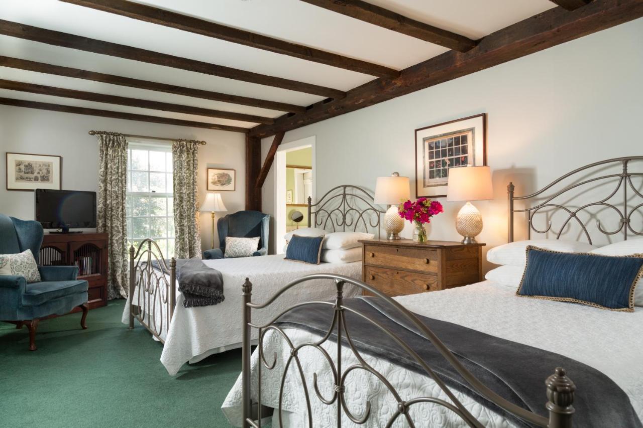 Chesterfield Inn Bagian luar foto
