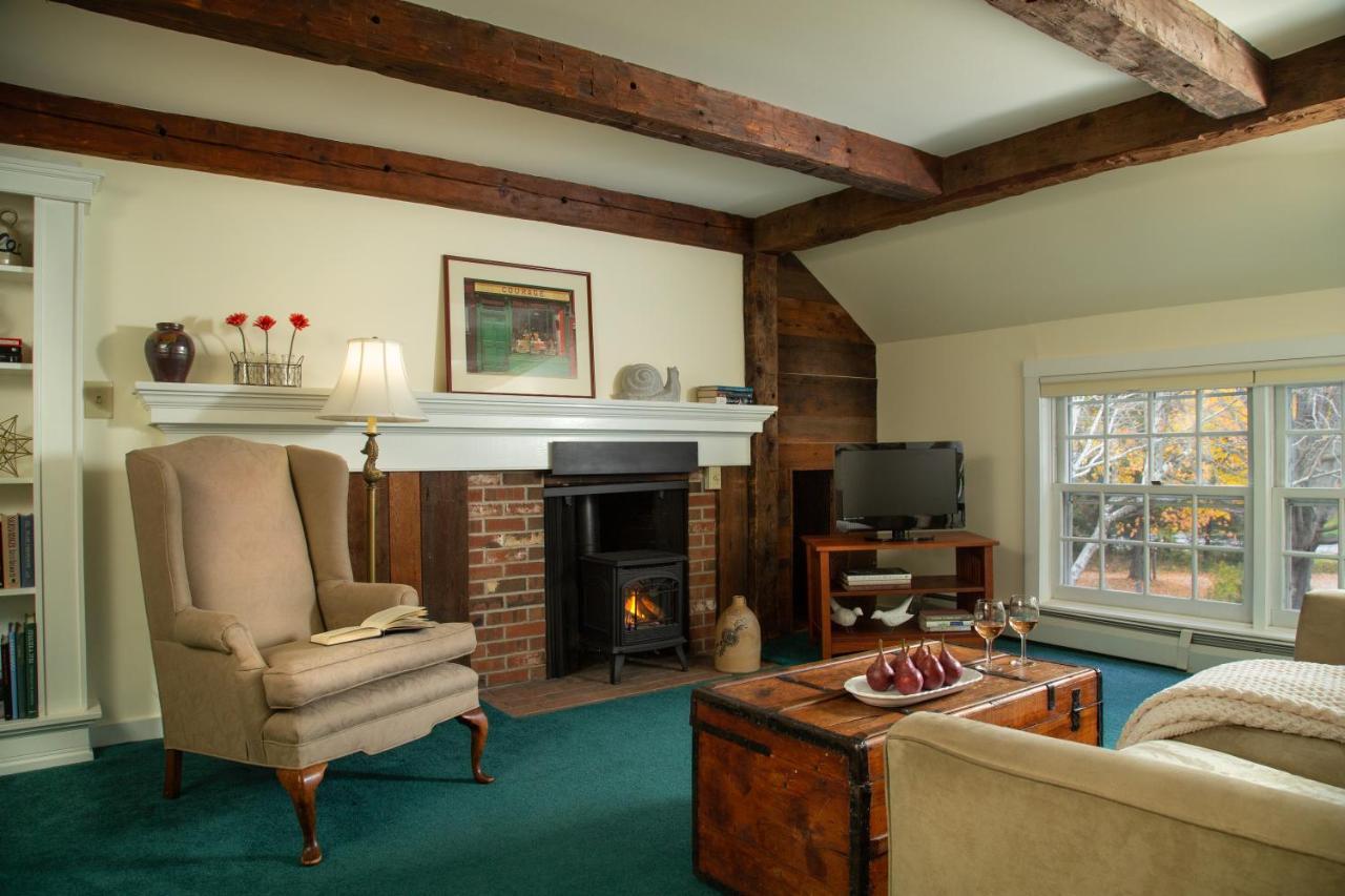 Chesterfield Inn Bagian luar foto