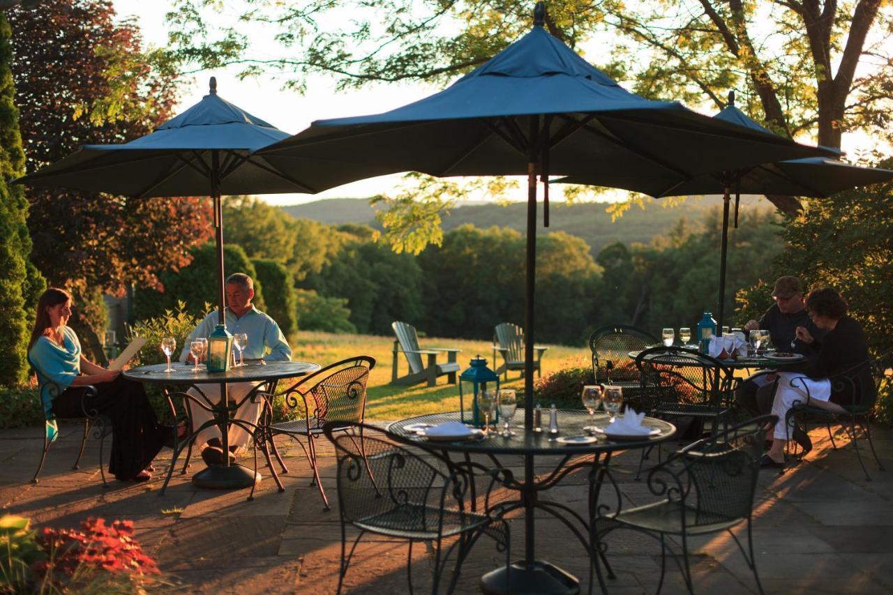 Chesterfield Inn Bagian luar foto